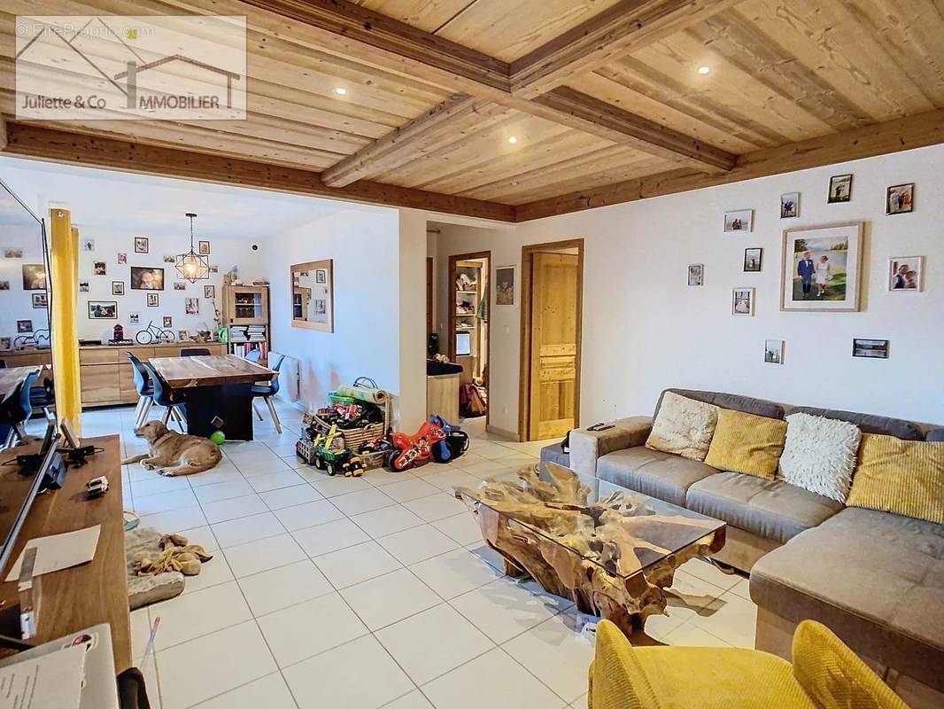 Appartement à COMBLOUX