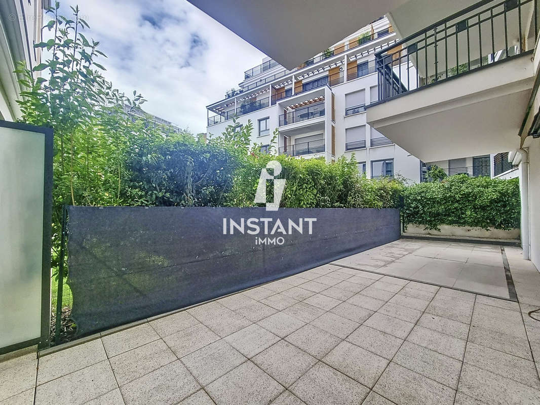 Terrasse 37m² - Appartement à MAISONS-ALFORT