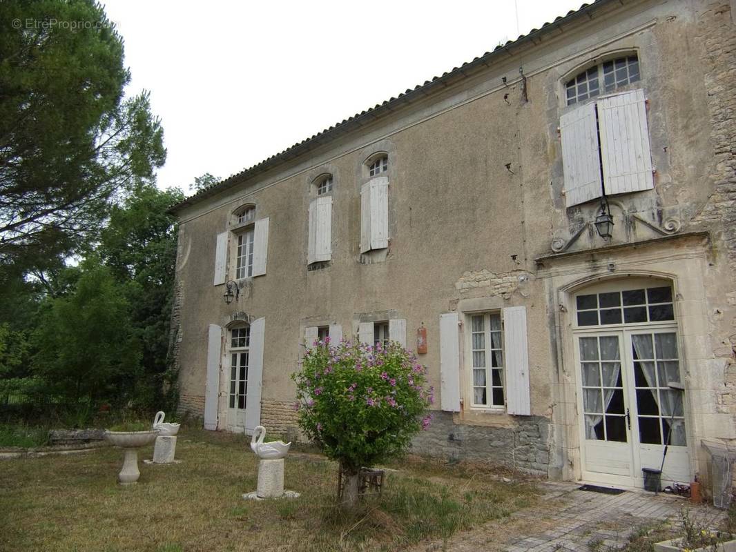 Maison à CHIVES