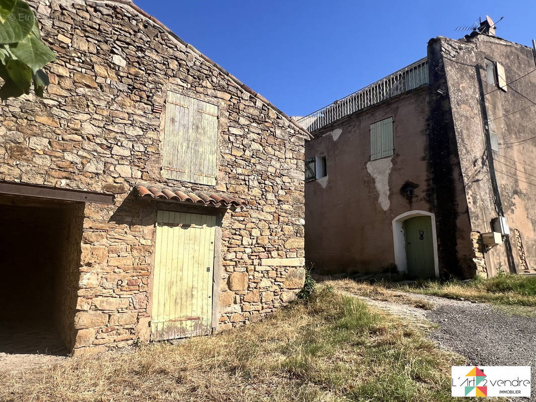 remise avec maison - Maison à POURRIERES