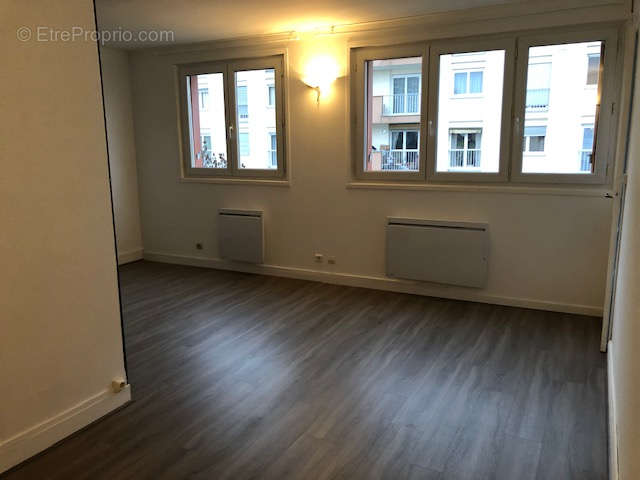 Appartement à NANTERRE