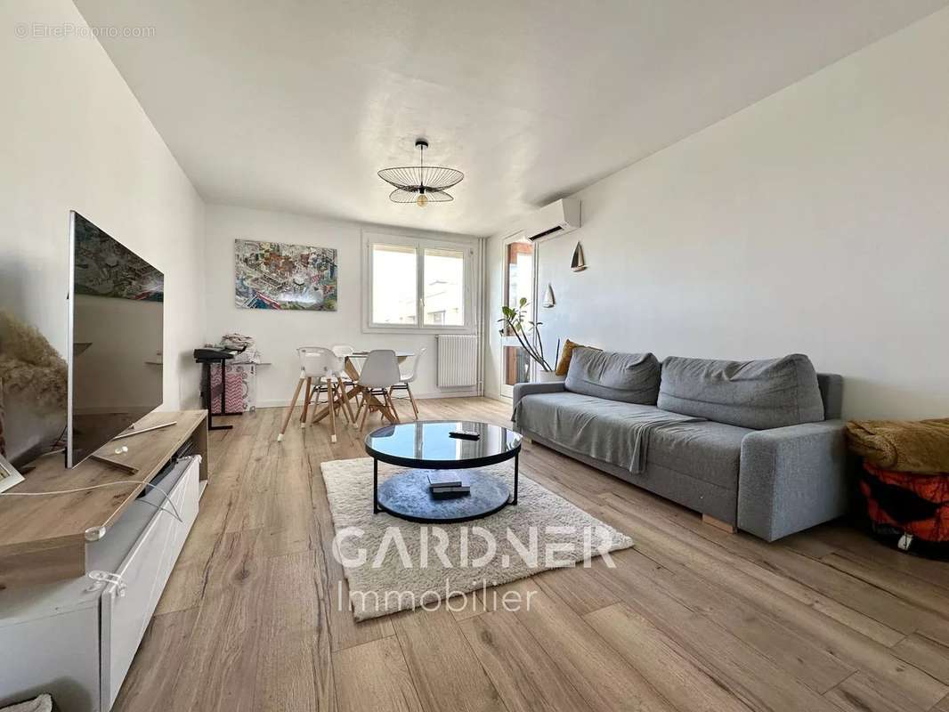 Appartement à MARSEILLE-11E