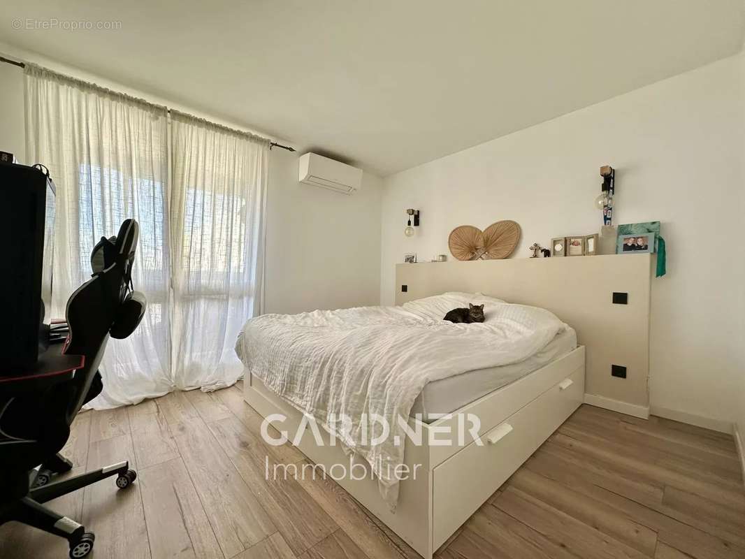 Appartement à MARSEILLE-11E