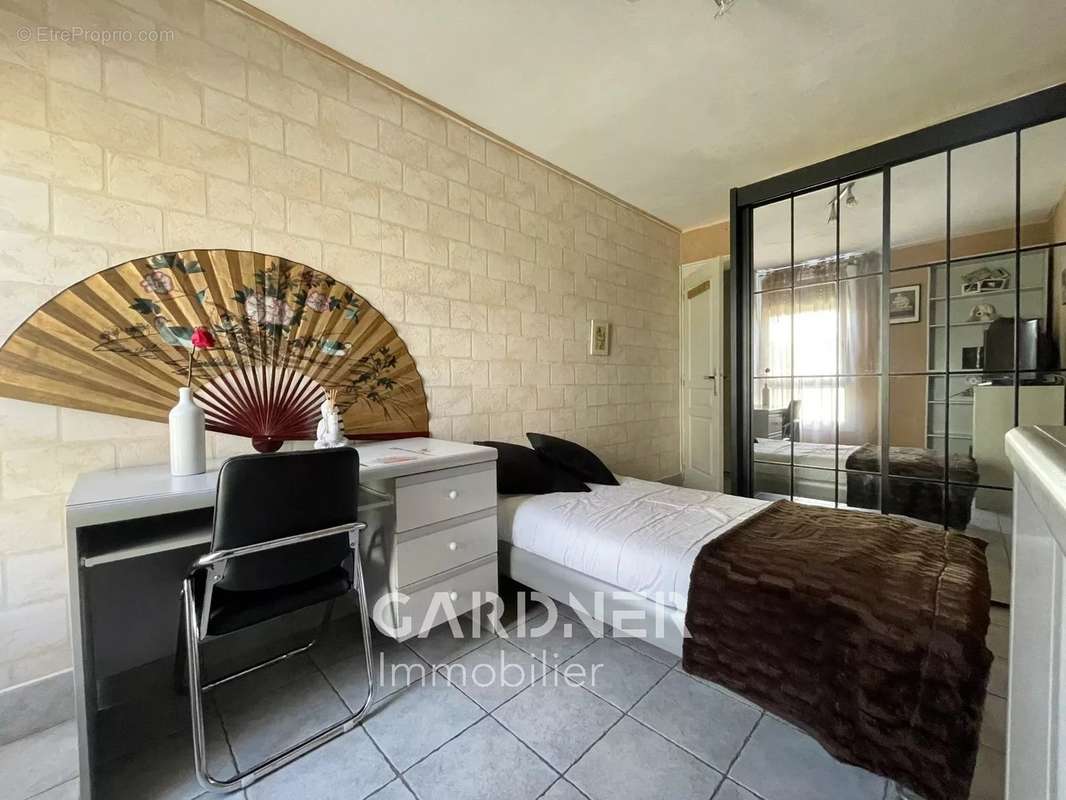 Appartement à MARSEILLE-12E