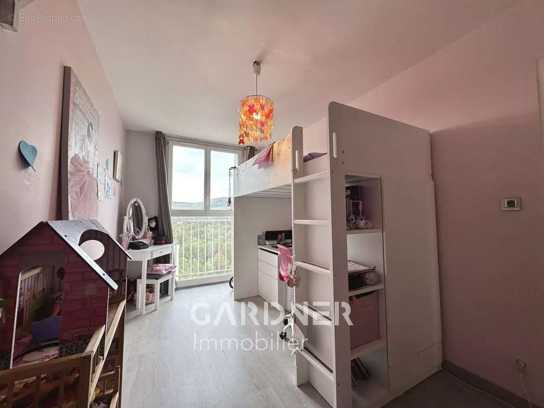 Appartement à AUBAGNE