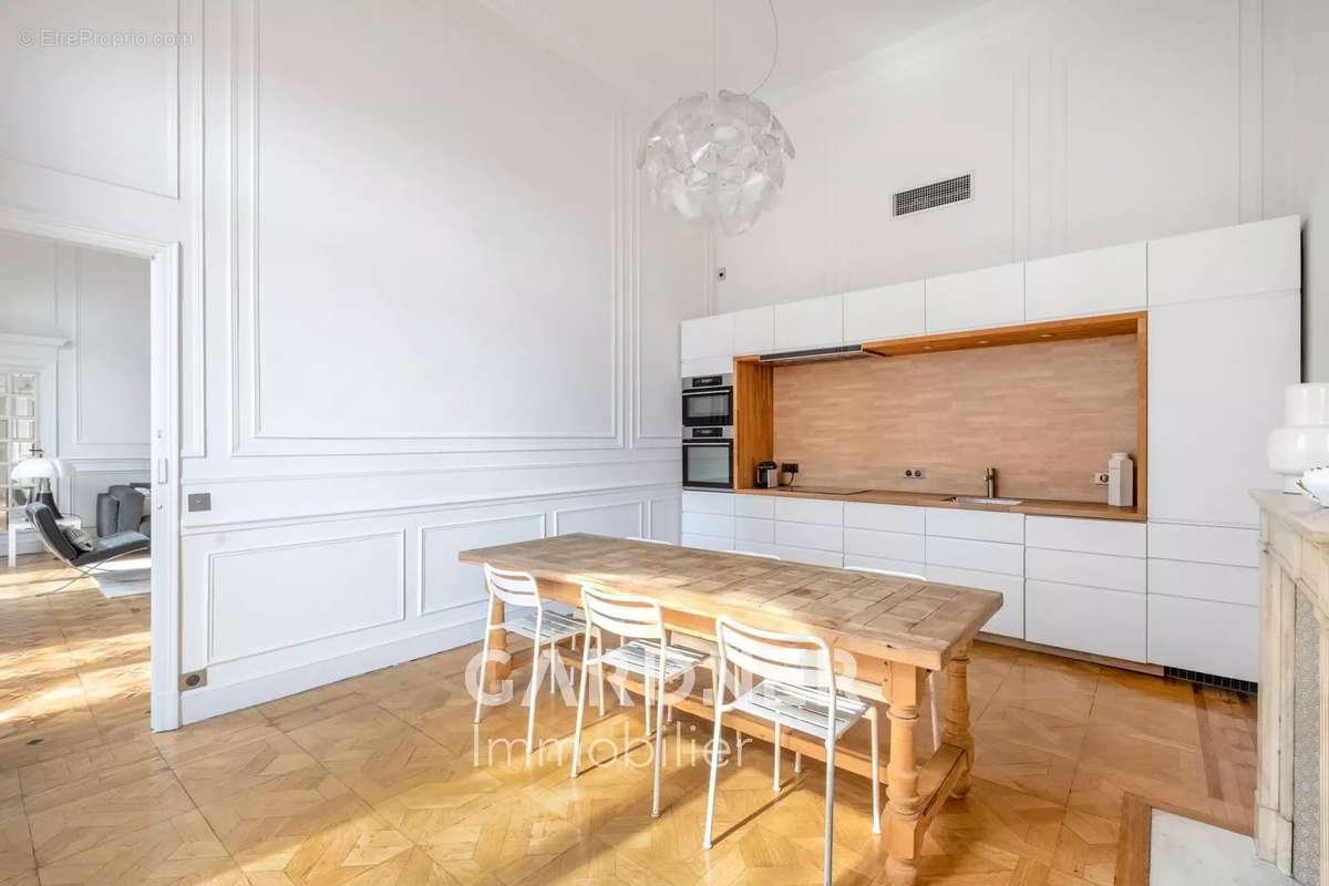 Appartement à MARSEILLE-8E