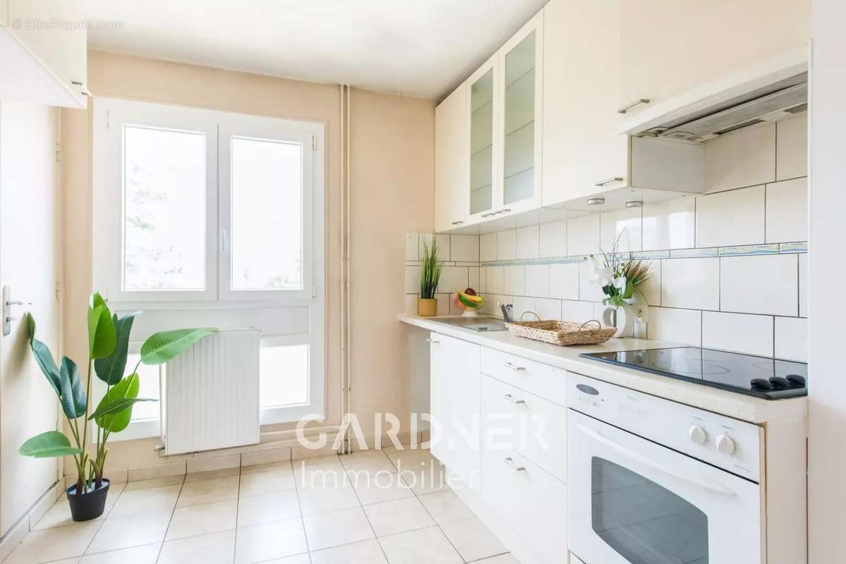 Appartement à MARSEILLE-12E