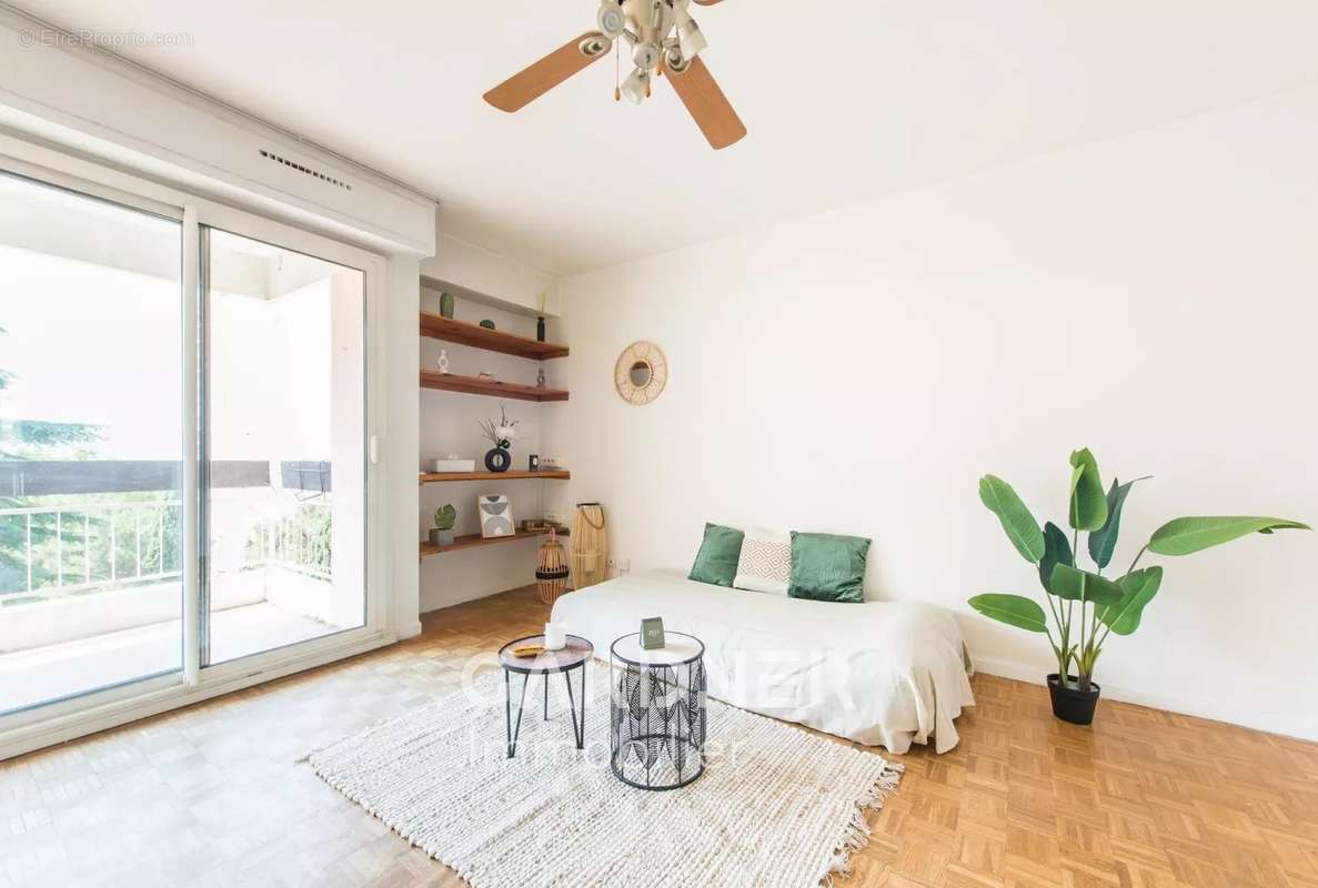 Appartement à MARSEILLE-12E