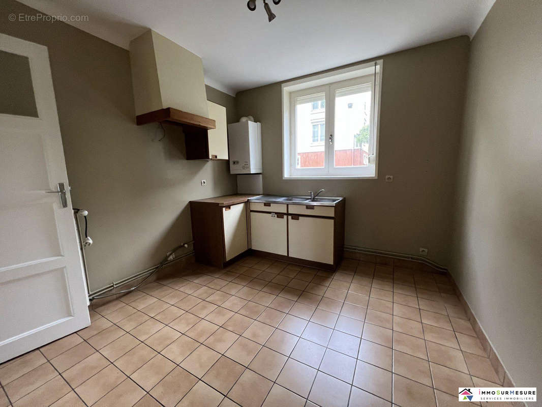 cuisine - Appartement à SAINT-POL-SUR-TERNOISE