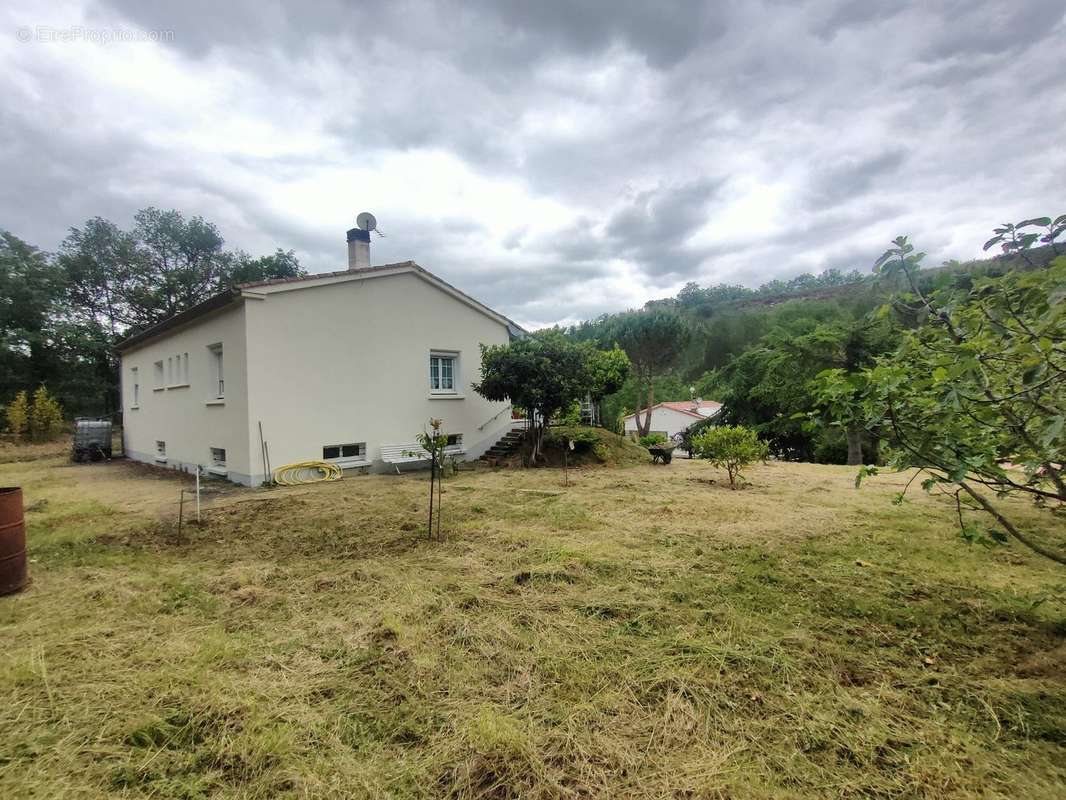 Maison à CAMPAGNE-SUR-AUDE