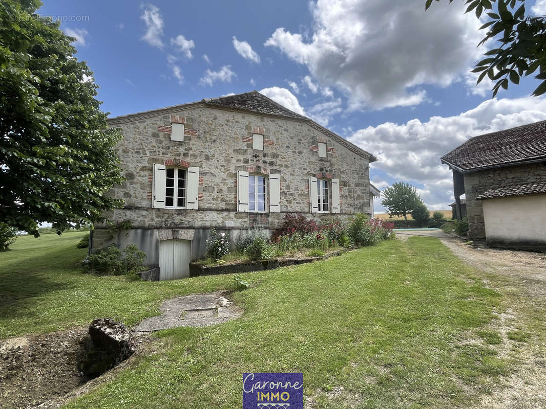 Maison à PUYMICLAN