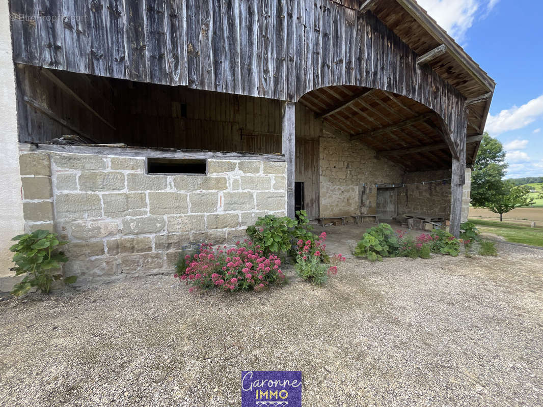 Maison à PUYMICLAN