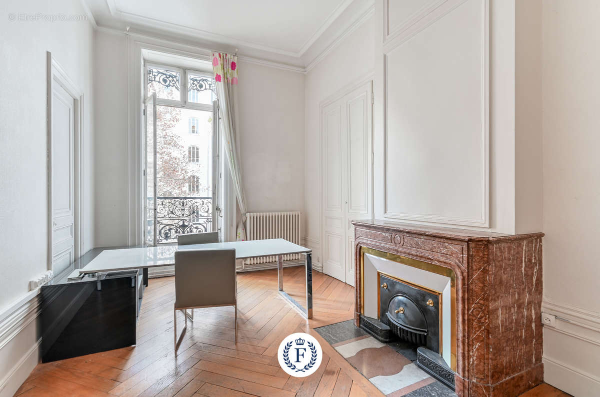 Appartement à LYON-6E