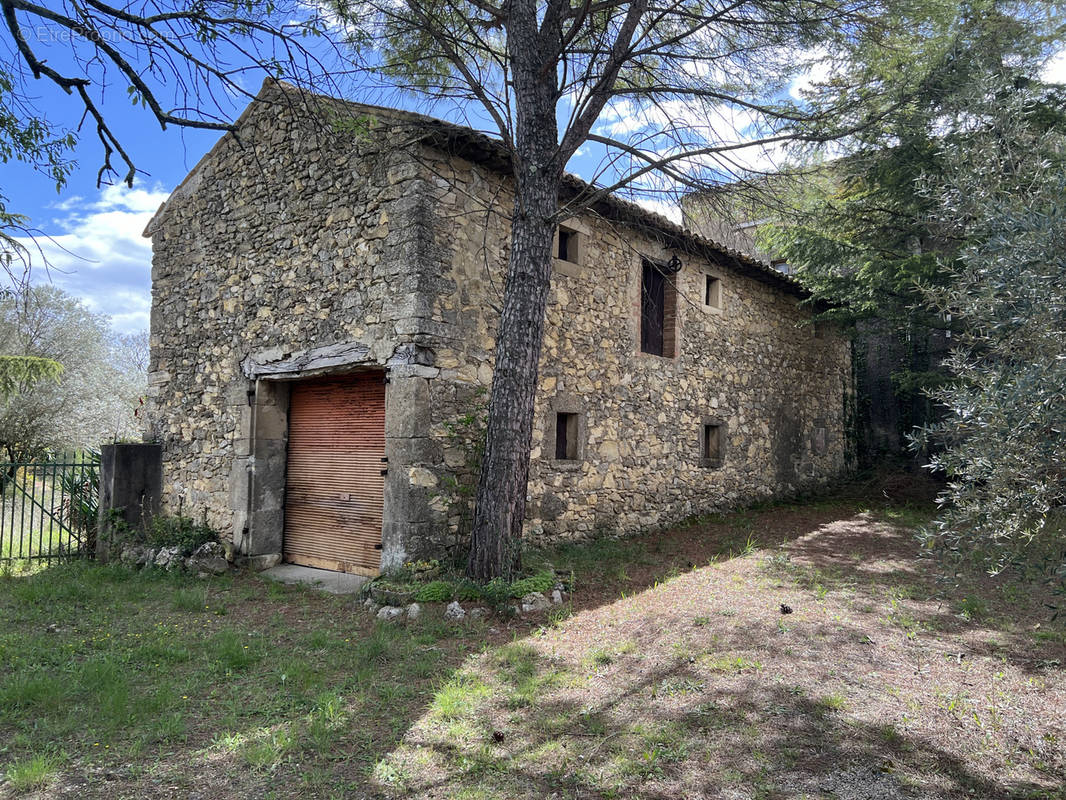 Maison à BARJAC