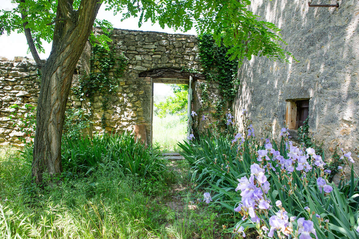 Maison à BARJAC