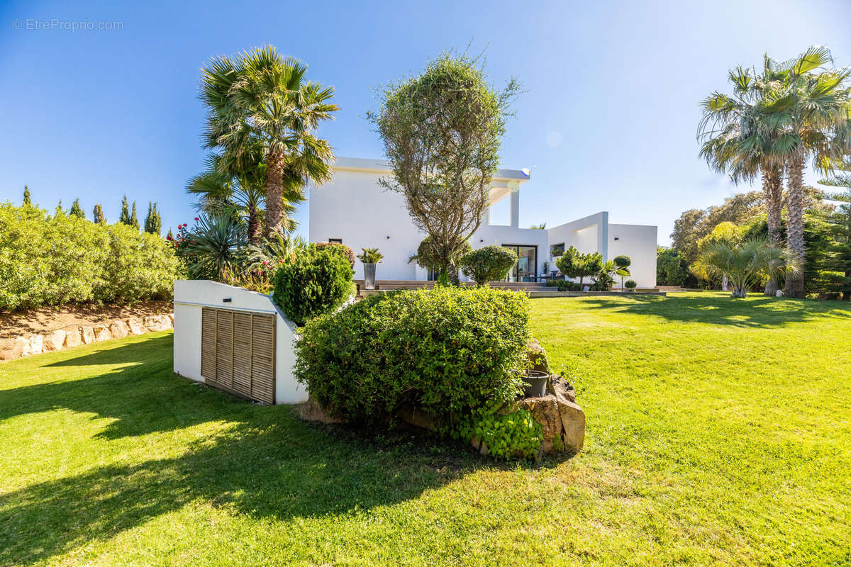 Maison à PORTO-VECCHIO