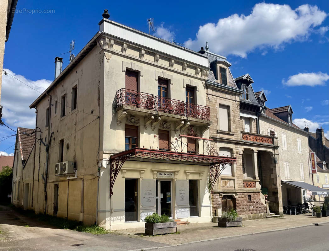 Appartement à LURE