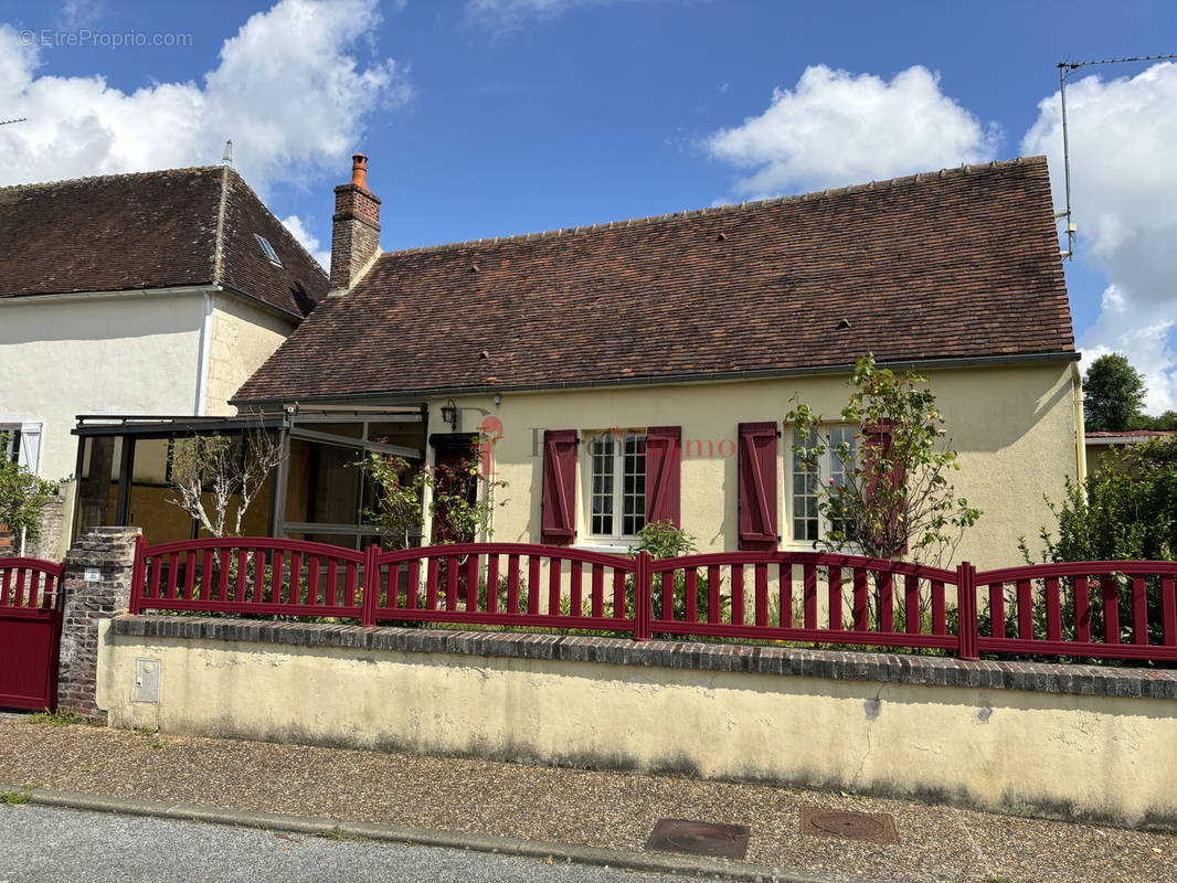 Maison à REMALARD