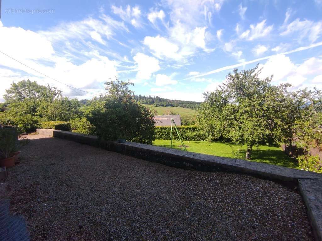 Maison à CHATEAU-CHINON(CAMPAGNE)