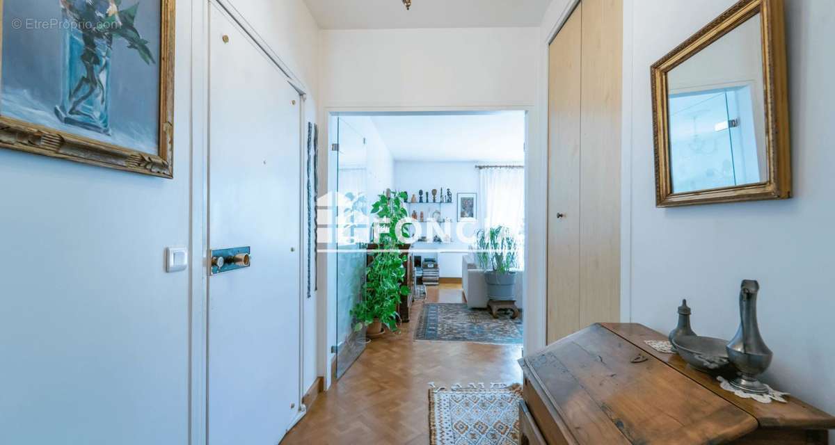 Appartement à ENGHIEN-LES-BAINS