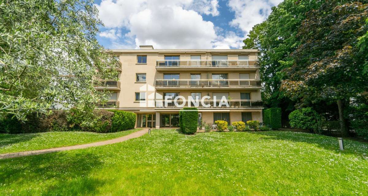 Appartement à ENGHIEN-LES-BAINS