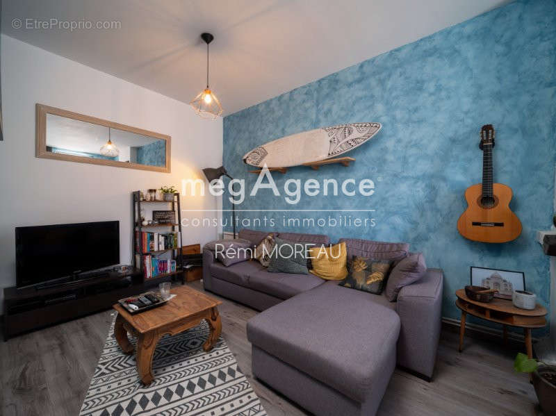 Appartement à MARSEILLE-5E