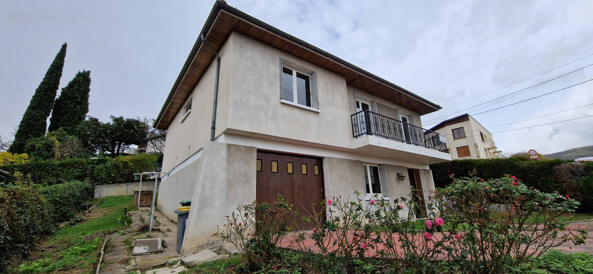 Maison à CLERMONT-FERRAND