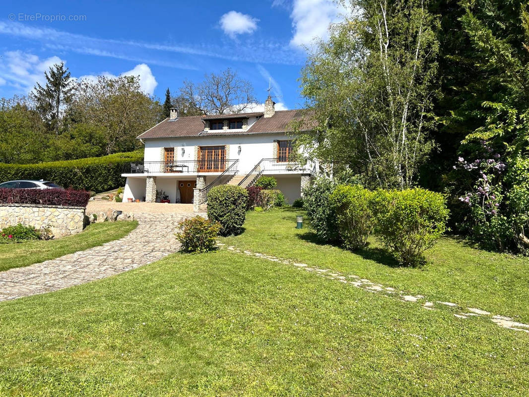 Maison à MOUSSEAUX-SUR-SEINE