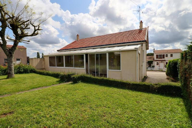 Maison à DOMPIERRE-SUR-YON