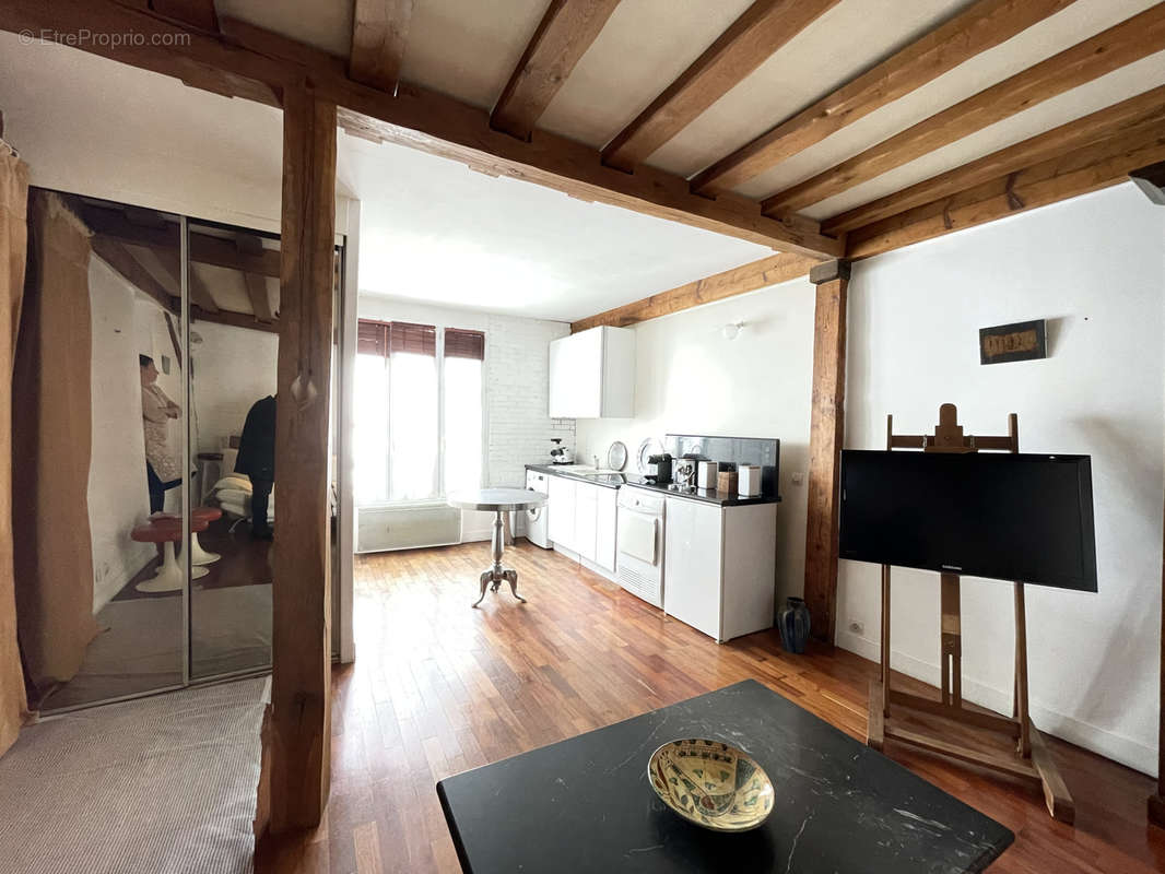 Appartement à PARIS-11E