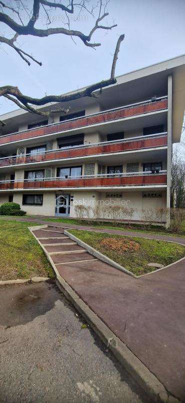 Appartement à TREMBLAY-EN-FRANCE