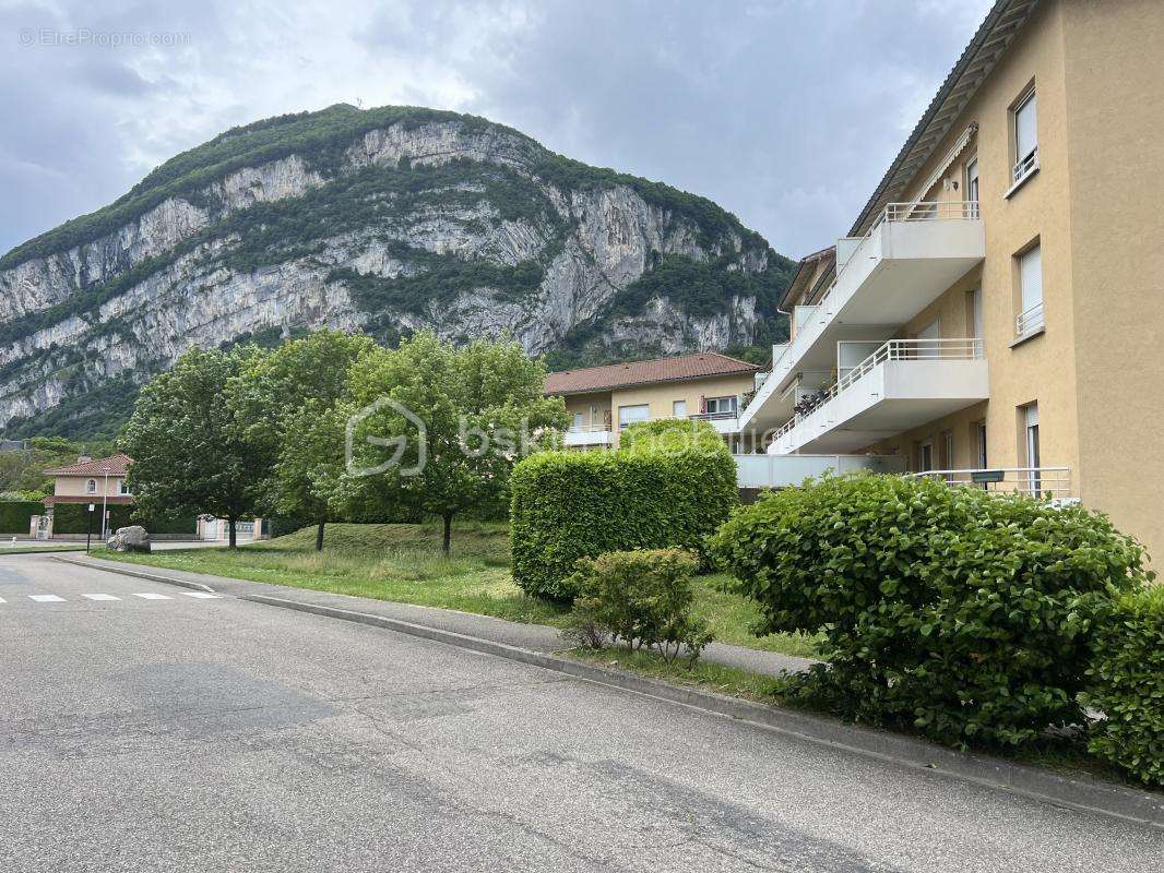 Appartement à SASSENAGE