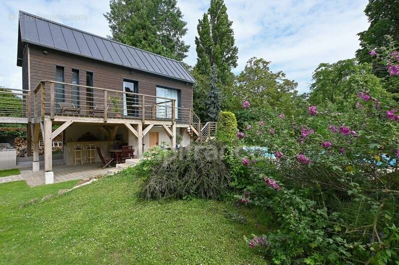 Maison à VAUX-SUR-SEINE