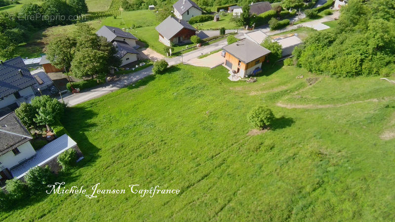 Terrain à AITON