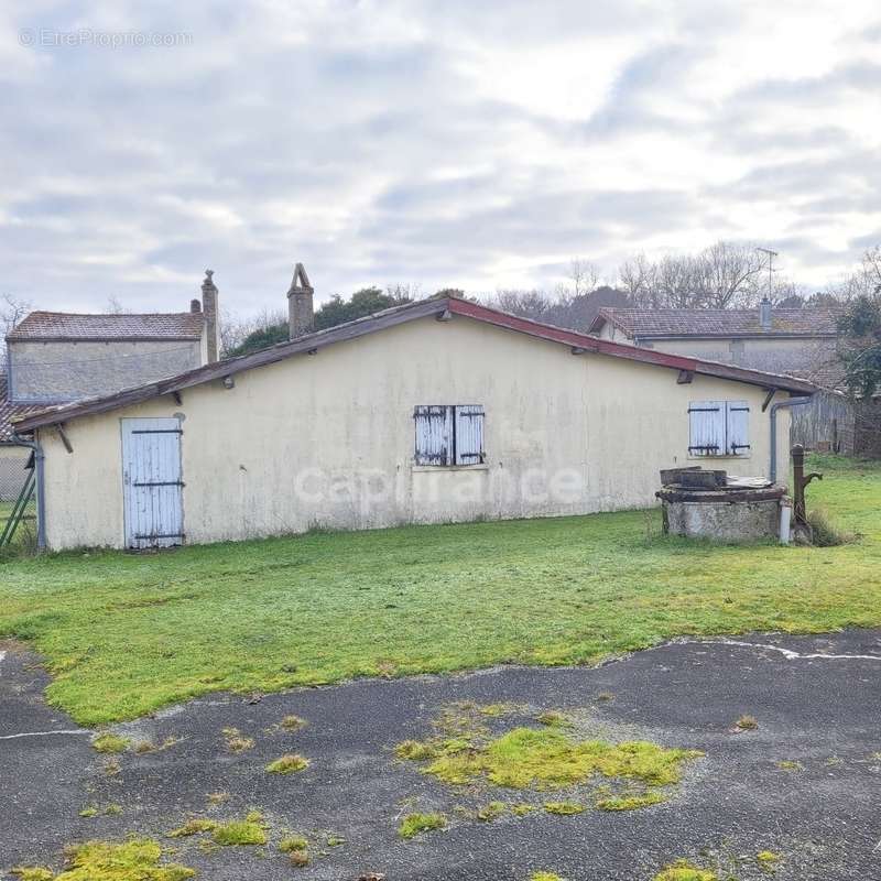 Maison à SAINT-SAUVEUR