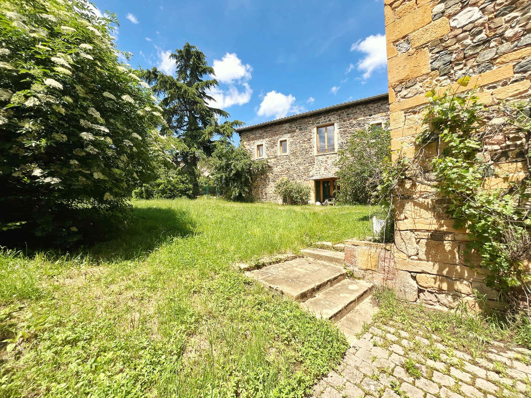 Maison à SAVIGNY