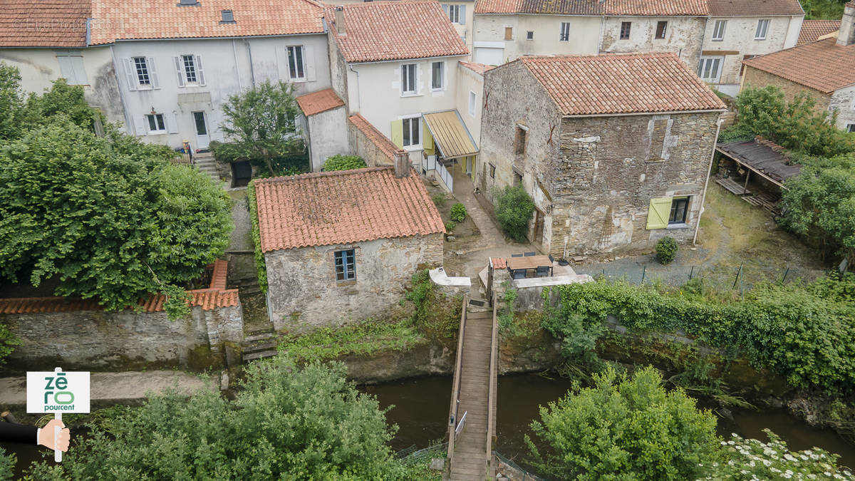 Maison à MAREUIL-SUR-LAY-DISSAIS