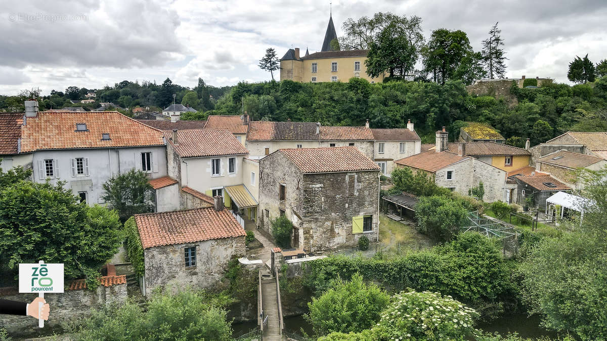 Maison à MAREUIL-SUR-LAY-DISSAIS