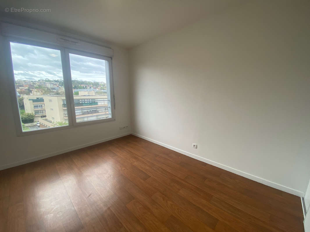 Appartement à NANTERRE