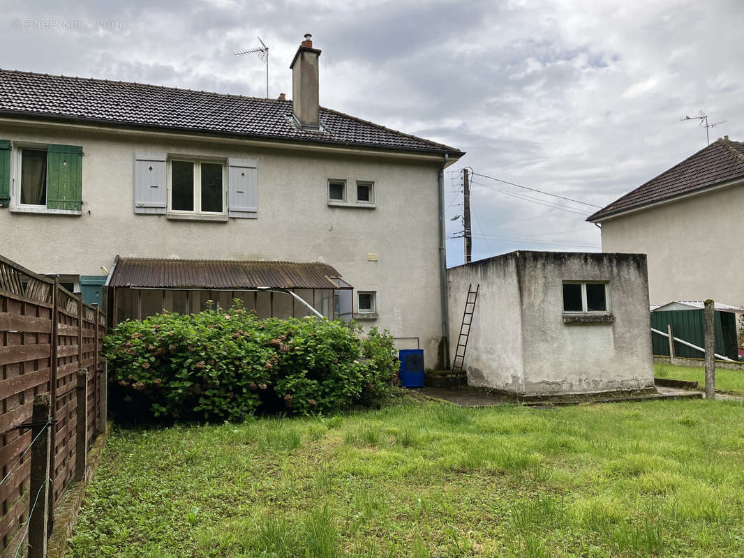 Maison à CHEVENON