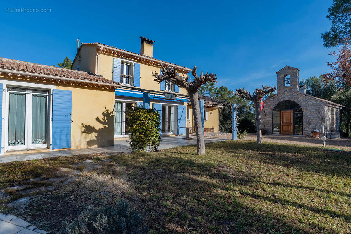 Maison à COTIGNAC