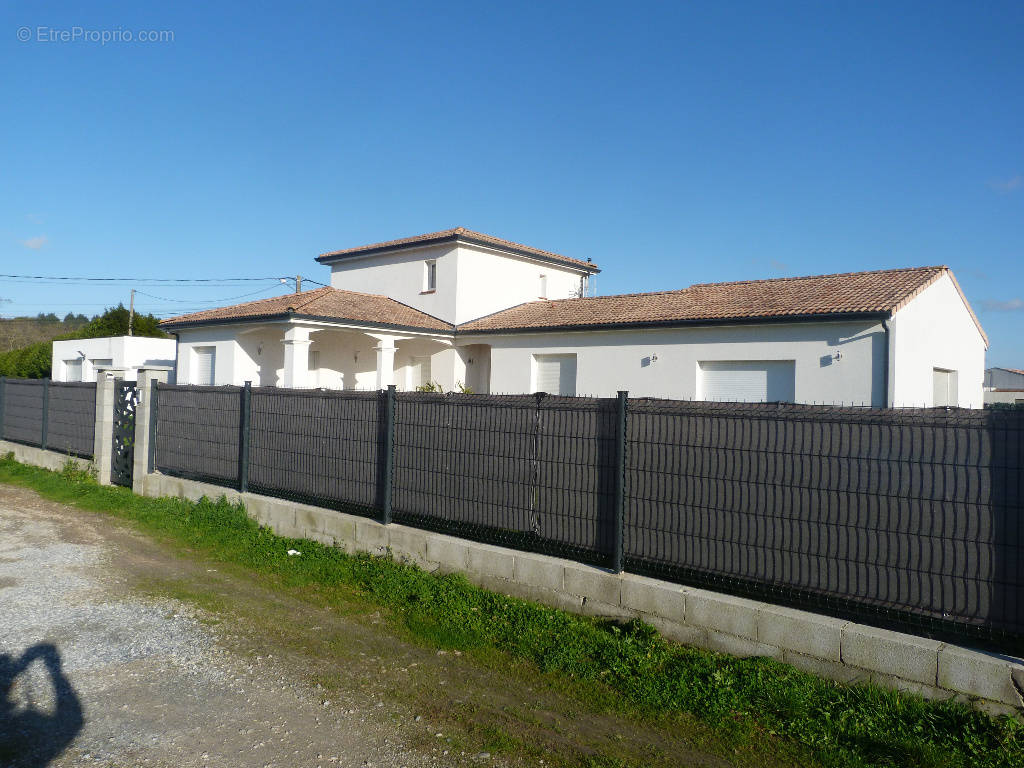 Maison à CINTEGABELLE