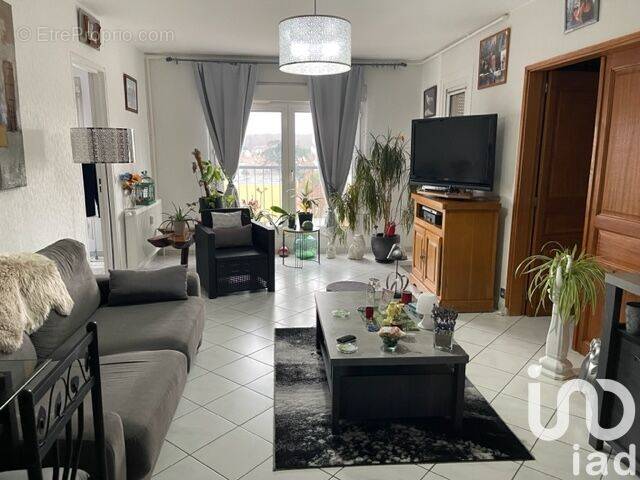 Photo 1 - Appartement à DAMMARIE-LES-LYS