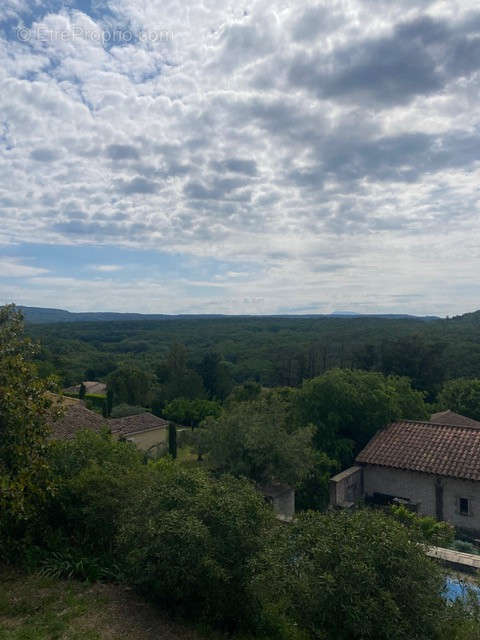 Maison à LA GARDE-ADHEMAR