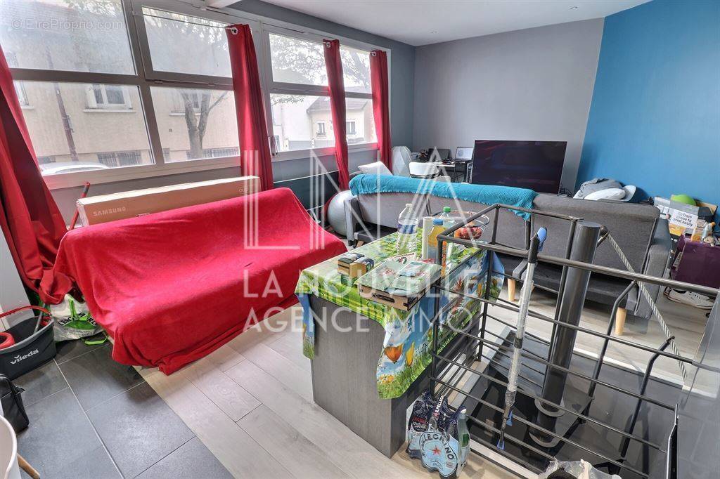 Appartement à LES LILAS