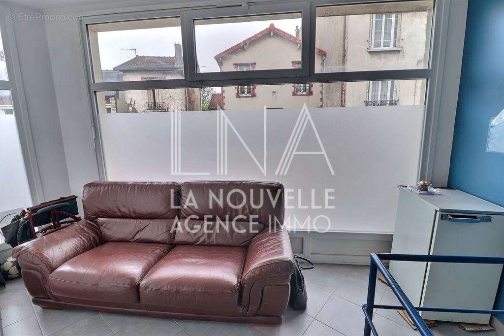 Appartement à LES LILAS