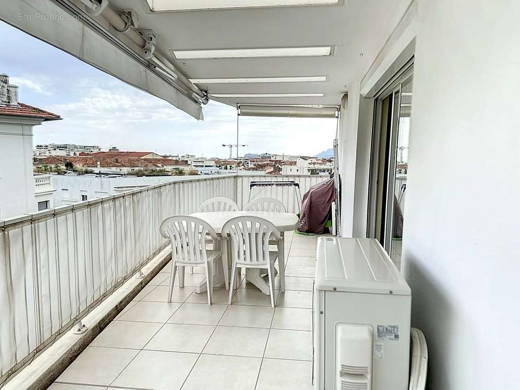 Appartement à CANNES