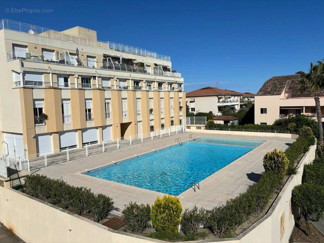 Appartement à VILLENEUVE-LOUBET