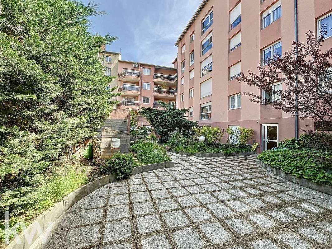 Appartement à LYON-8E