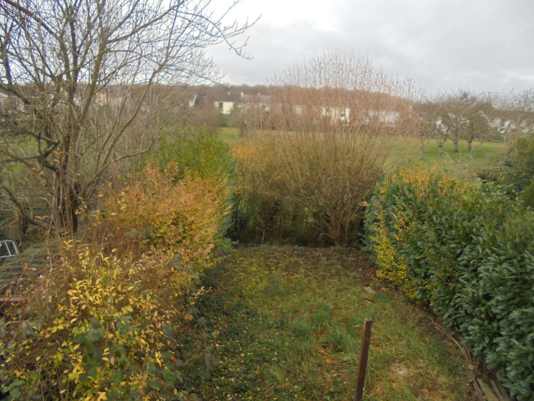 Maison à SAVIGNY-LE-TEMPLE